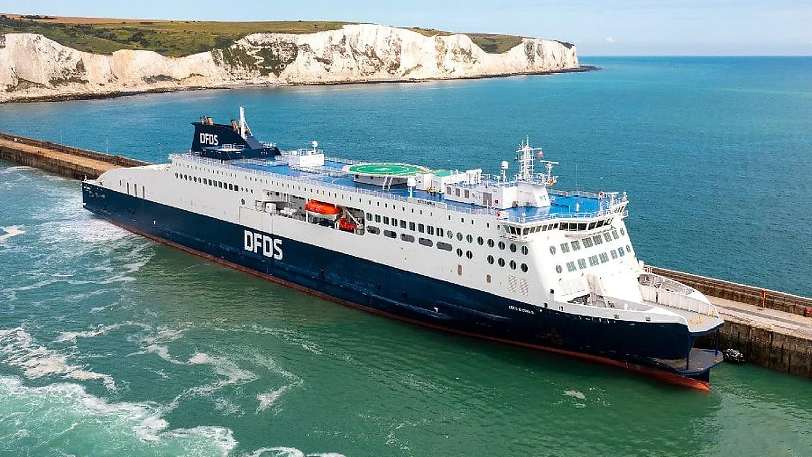 عبارة DFDS تشغّل الخط من بورتسموث إلى جيرسي