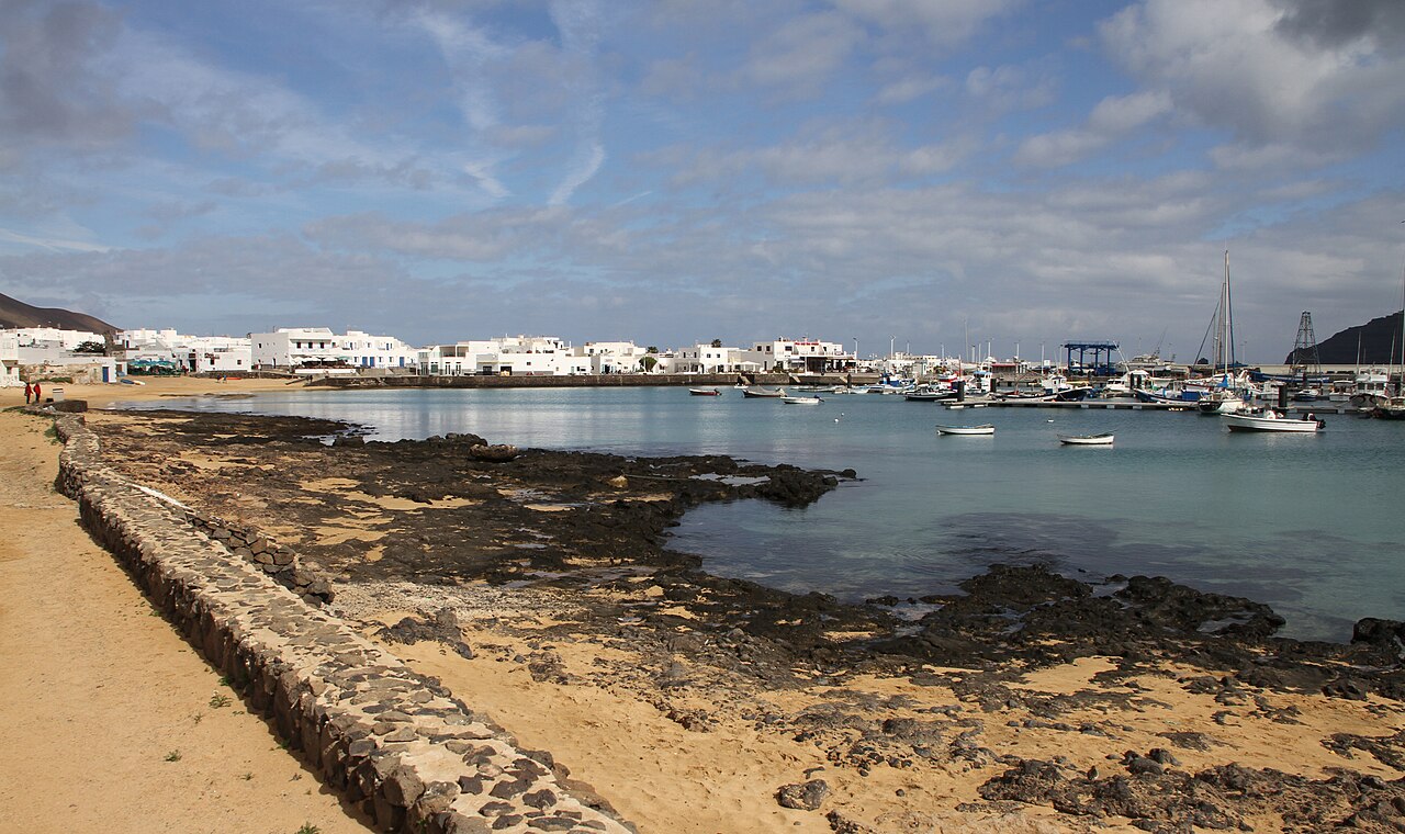 ميناء كاليتا دي سيبو في La Graciosa